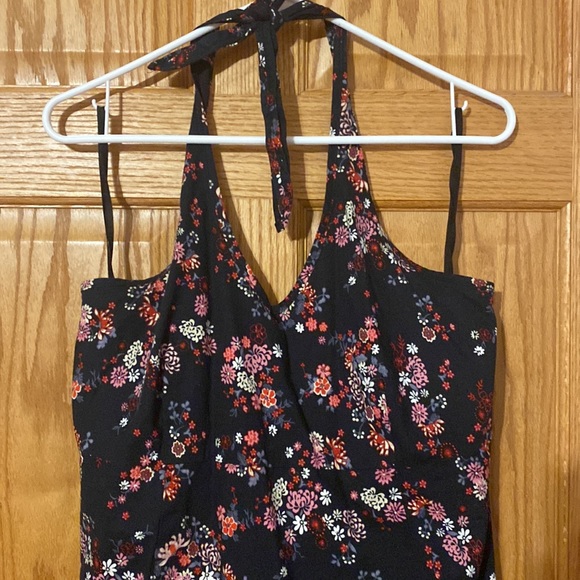 Thyme Maternity -Tie up Halter dress - Picture 2 of 5